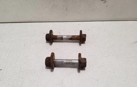 Volkswagen Touareg II Rear suspension camber bolt 