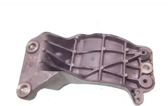 Maserati Ghibli A/C compressor mount bracket VMMT013362F