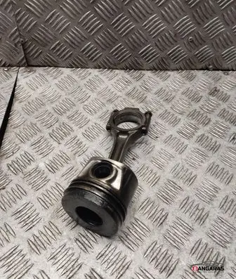 Volkswagen Caddy Piston with connecting rod 