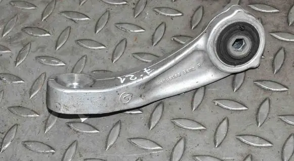 Mercedes-Benz E W238 Front anti-roll bar/stabilizer link A2053230817