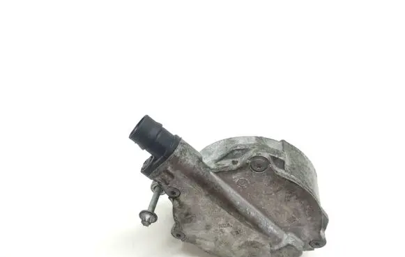BMW 7 F01 F02 F03 F04 Vacuum pump