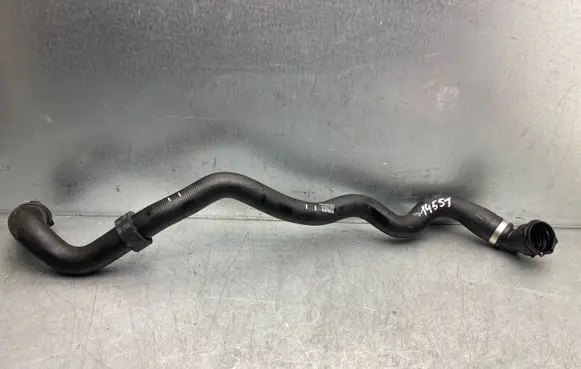 Volvo XC90 Engine coolant pipe/hose 32138626