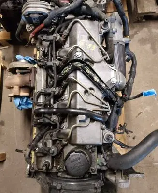 Volvo V70 Engine D5244T 6901044 0262276