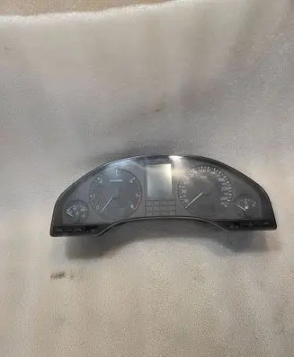 Speedometer (instrument cluster)