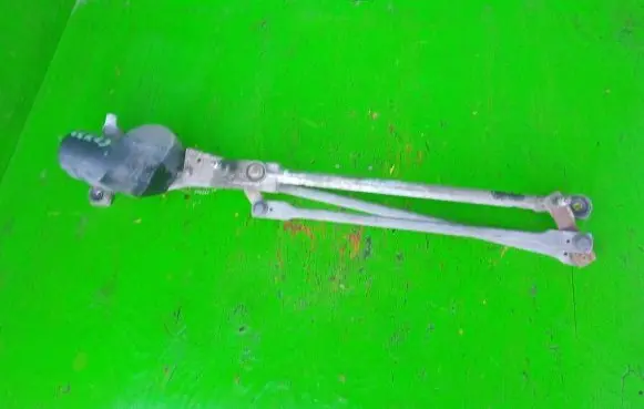 Ford Focus Front wiper linkage and motor