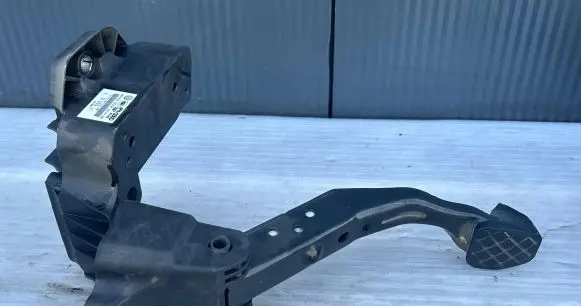 Volkswagen Polo V 6R Brake pedal 6R1721058 000168871 000169971