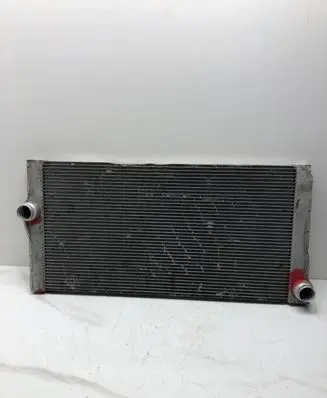 BMW 5 F10 F11 Coolant radiator 8509177 X0010001