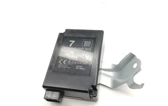 Toyota Yaris Tire pressure control unit 897600D070