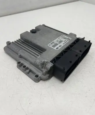 KIA Ceed Engine control unit/module 391402A860 0281032115 EDC17