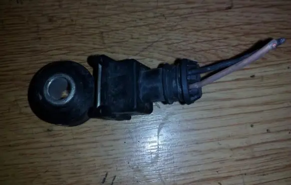 Nissan Almera Tino Detonation knock sensor s119337001
