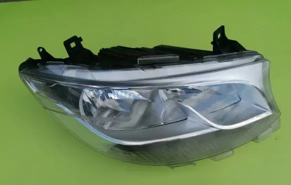 Mercedes-Benz Sprinter W907 W910 Headlight/headlamp A9109060100 90139095AF ZGS010Q