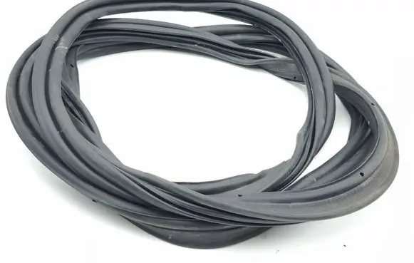 Peugeot 3008 III Trunk rubber seal (body) 9839886680