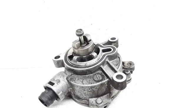 Volvo V60 Vacuum pump 31375107