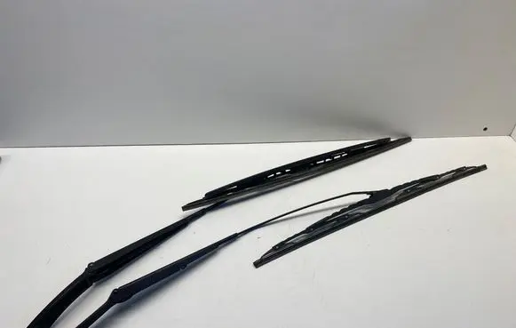 Volkswagen Transporter - Caravelle T5 Front wiper blade arm 7H1955410C 7H1955409C