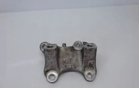Honda CR-V Gearbox mounting bracket N16A2