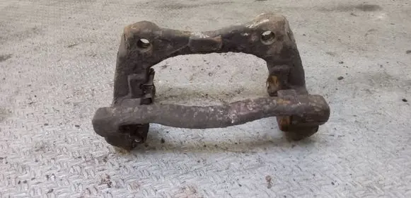 Nissan Note (E12) Front Brake Caliper Pad/Carrier 