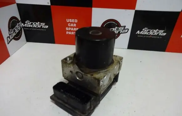 Skoda Roomster (5J) ABS Pump 6R0907379C 6R0614117D