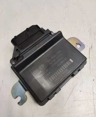 Hyundai i40 Hand brake control module 597903Z500 01084800 EP80010400