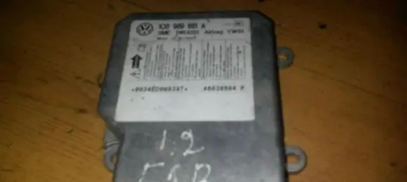 Skoda Fabia Mk1 (6Y) Airbag control unit/module 1c0909601a 5wk43123