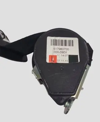 Volkswagen Golf VI Rear seatbelt 1K6857805AA 617980700