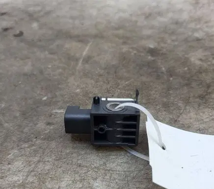 Hyundai Santa Fe Airbag deployment crash/impact sensor 959202B000