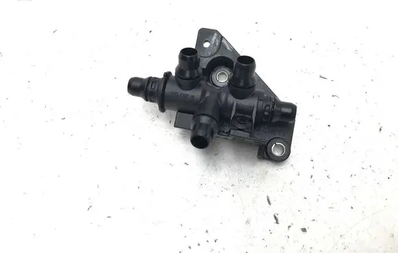 Jaguar E-Pace Thermostat/thermostat housing KX7365007AB