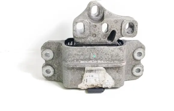 Volkswagen Tiguan Engine mounting bracket 5N0190555
