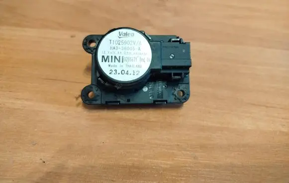 Mini One - Cooper Coupe R56 Air flap motor/actuator HAD36005A 9286871