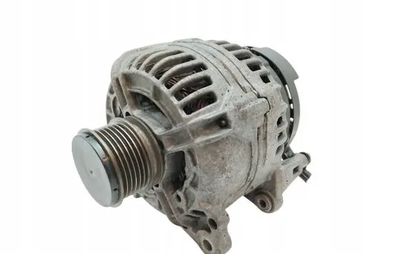 Skoda Fabia Mk2 (5J) Generator/alternator 028903028E