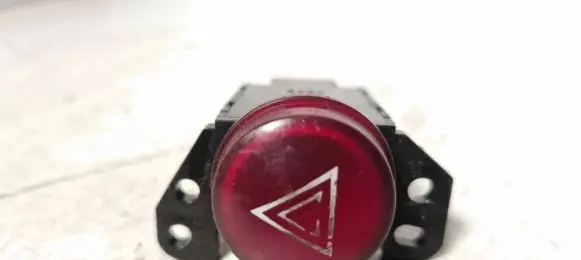 Mitsubishi Colt Hazard light switch 8C14