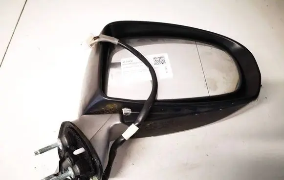 Toyota Avensis T270 Front door electric wing mirror E11026399