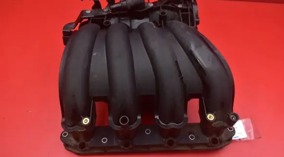 BMW 1 E81 E87 Intake manifold 7518751