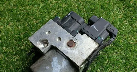 Alfa Romeo 156 ABS Pump 0273004383
