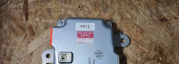 Toyota Yaris Other control units/modules YB12 8989252010 1751007291