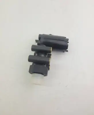 Mercedes-Benz Vito Viano W638 Valve A0105427817