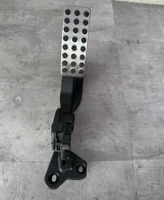 Mercedes-Benz GLE (W166 - C292) Accelerator throttle pedal A2923000100