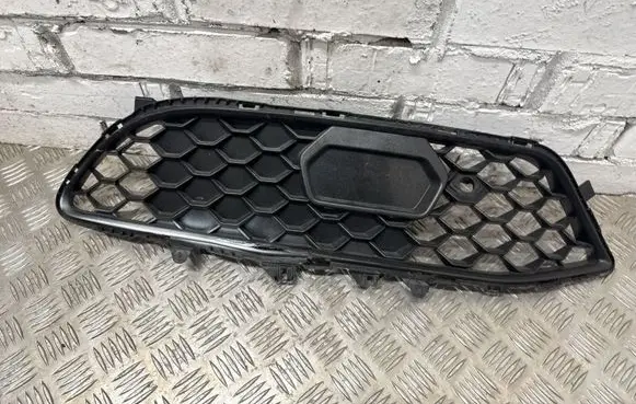 Alfa Romeo Giulia Front bumper lower grill 156107965