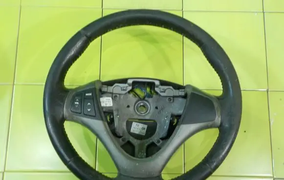 Hyundai i30 Steering wheel WP2