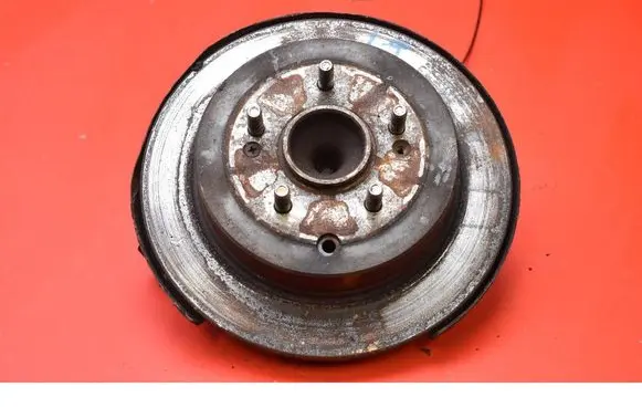 Hyundai Tucson JM Front wheel hub spindle knuckle 