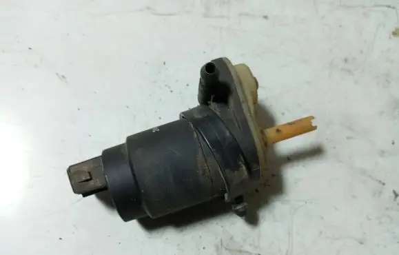 Opel Zafira B Windscreen/windshield washer pump 24439254