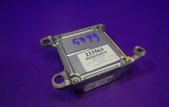 Toyota Avensis T250 Airbag control unit/module 89170-05122