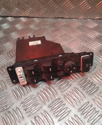 Land Rover Range Rover L322 Electric window control switch YUD000303PVA 0730K HW01SW02