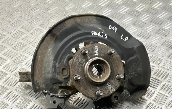 Toyota Auris E180 Front wheel hub spindle knuckle 