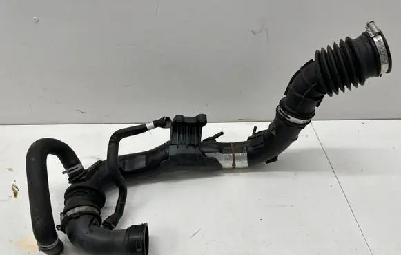 Ford Focus Intercooler hose/pipe JX619C623CB