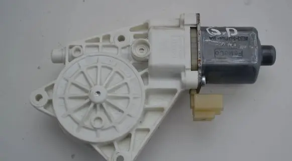 Ford Fusion Rear door window regulator motor