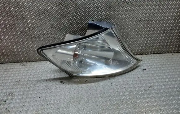 Mazda MPV Front indicator light E4016539