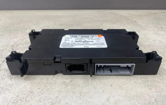 Volvo V70 Bluetooth control unit module 7G9N10D893BB 31282129AA 31282130AA