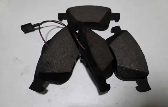 Alfa Romeo Giulietta Brake pads (front) 