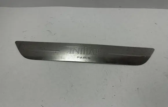Renault Captur side skirts sill cover 768535779R