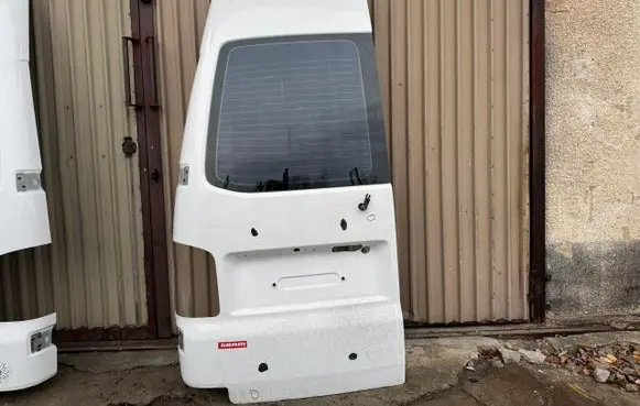 Volkswagen Multivan T5 Back/rear loading door 7h3827087
